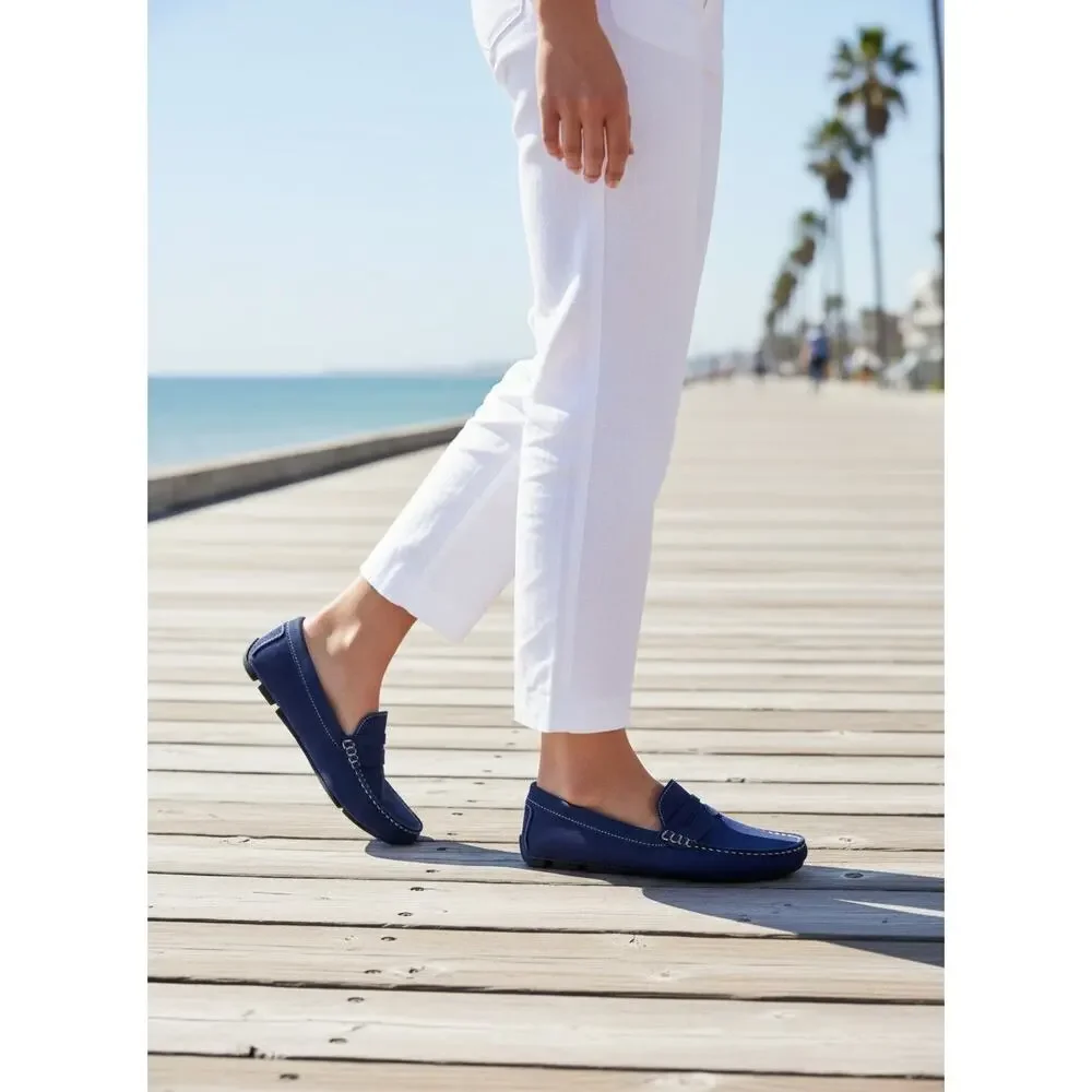Massimo Matteo Penny Driver Loafer Womens 9 Blue Nubuck Leather Moccasin Slip On